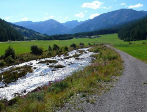 Hotels in Fuldera